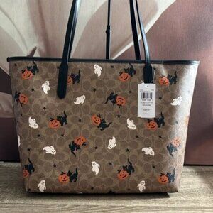 COACH CITY TOTE IN SIGNATURE CANVAS WITH HALLOWEEN PRINT（CW450）